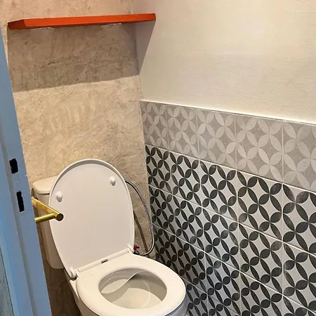 The Entire Flat On One Level * Bourbonne-les-Bains